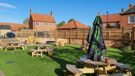 The Adam and Eve Отели рядом с достопримечательностью «Парк Таттершолл Лейкс Кантри»