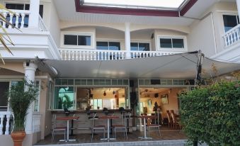 East Shore Pattaya Resort