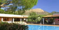 Villa Saracina Hotels in Vulcano