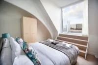 Wessex Court Central Apartments Hoteles cerca de Home Bargains Stratton