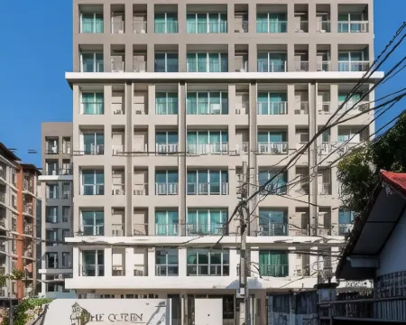 The Queen Palace Hotels in Nonthaburi