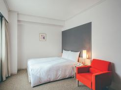 Hamilton Hotel –Red-