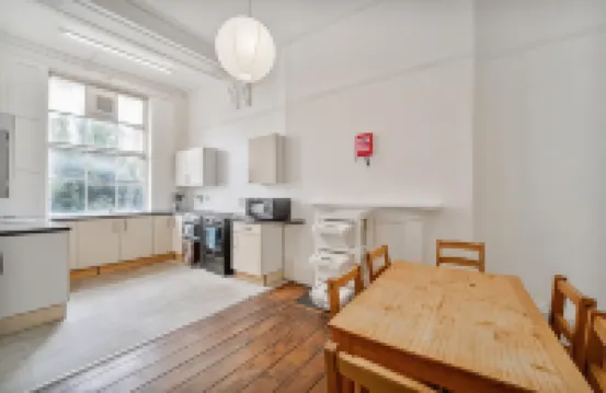 No 3 Georgian Shared House \- by Clifton Short Lets