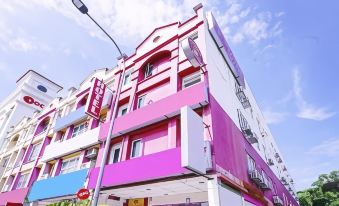 OYO 90486 New Station Hotel
