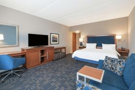 Hampton Inn & Suites Newburgh - Stewart Airport