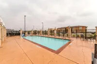 Motel 6 Laredo, TX - Airport - Pools