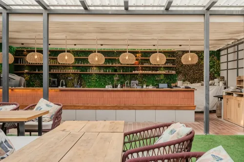 Stay Studio Hotel & Residences - Pensions