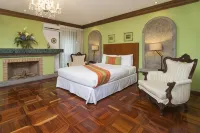 Terrazas de Golf Boutique Hotel Các khách sạn ở Belen