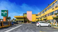 Vagabond Inn Long Beach - Motels