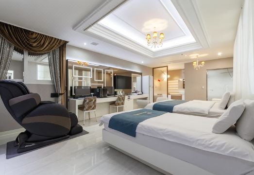 호텔 안마의자 및 스타일러