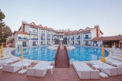 Ocean Blue High Class Hotel & Spa Hotels near Sehit Fethi Bey Parkı