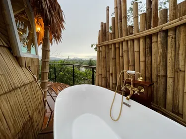 รูปภาพของจันทร์ธารา Resort & Restaurant