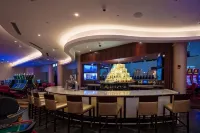 Jake's 58 Casino Hotel - Adults Only - bar