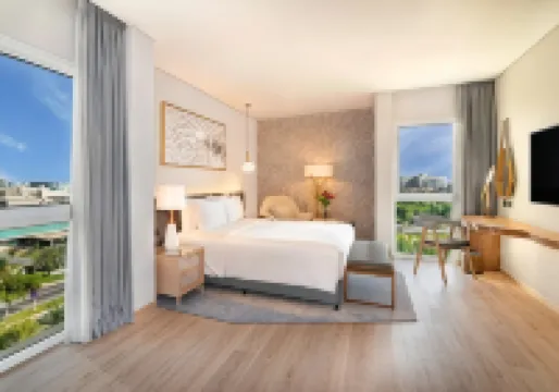 ラディソン ブル ホテル ＆ リゾート アブダビ コーニッシュ ネーション・リビエラ周辺のホテル