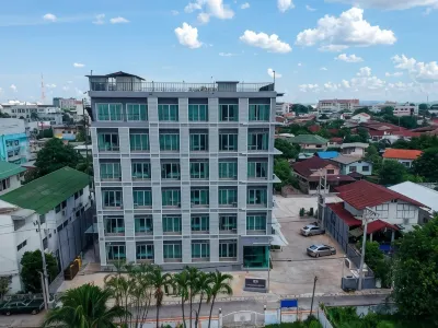 The Cottage Hotel Udon Thani Các khách sạn gần Wat PA Ban Khao