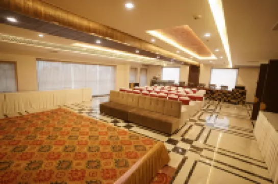 Hotel Idhayan Palace