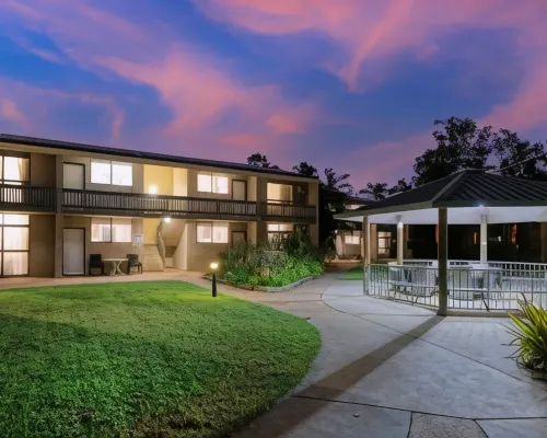 Emerald Gardens Motel & Apartments Hotels in Emerald