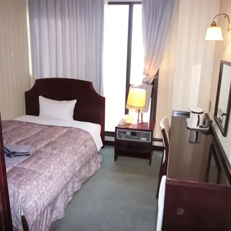 Business Hotel Nishiko Отели рядом с достопримечательностью «Святилище Такеда»