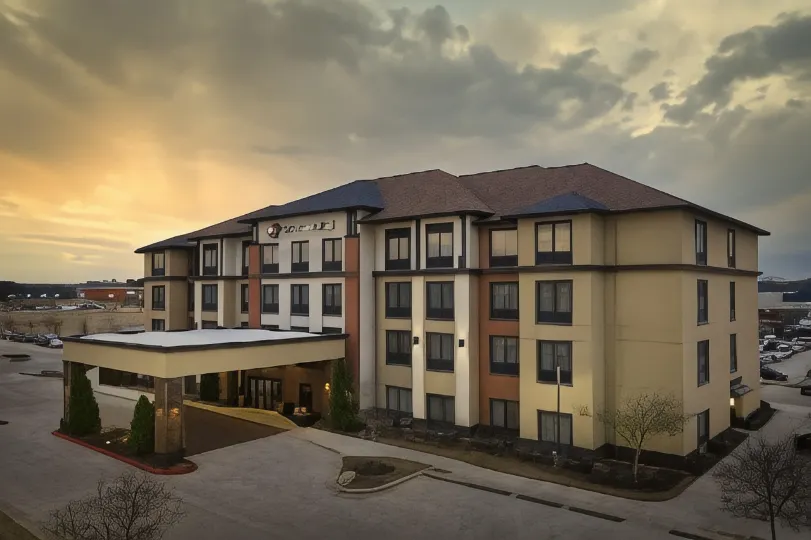 Best Western Plus Tupelo Inn  Suites