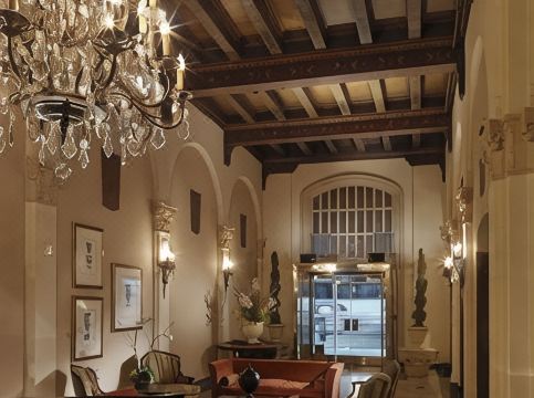 켄싱턴 파크 호텔의 고풍스러운 로비