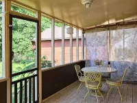 Storybook Cottage House Morehead KY 3 BR1.5 bath Downtown Hospital MSU Hotels in Morehead