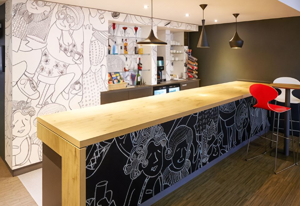 Ibis London Greenwich Hotel Over view