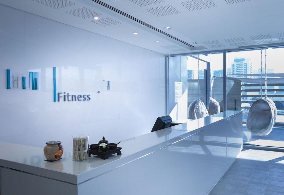 2. 노보텔 아부 다..