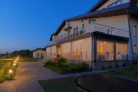 Gulyaj-Gorod Hotel Hotels in Zaoksky District