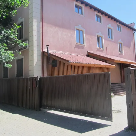 Tveritsyi Hotel