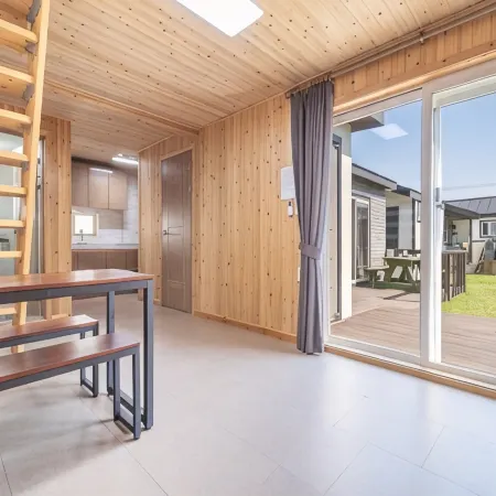 Jeju Bijarim B&B Pension Отели рядом с достопримечательностью «Лес Биджарам»