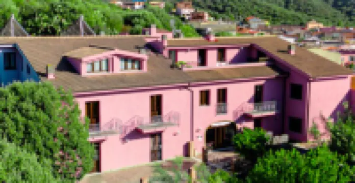 Residenza Locci - Rooms & Apartments