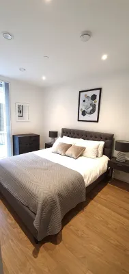 New* Luxury 1 King Bed Apartment- Birmingham City Centre Hotels in Gay Village Birmingham