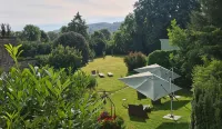 Chez Pierre - Bed and Breakfasts