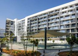 432 Bloomfields Deluxe STU Gate Masdar