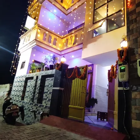 Taj Street Hostel