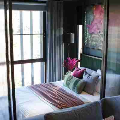 Green Rooms Braddon - Designer Micro Apartments Rooms