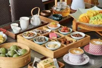 July YinShe · Mountain Sea Lake Panoramic Resort Villa - breakfast