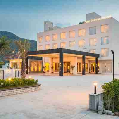 Hotel Brahma Horizon Hotel Exterior