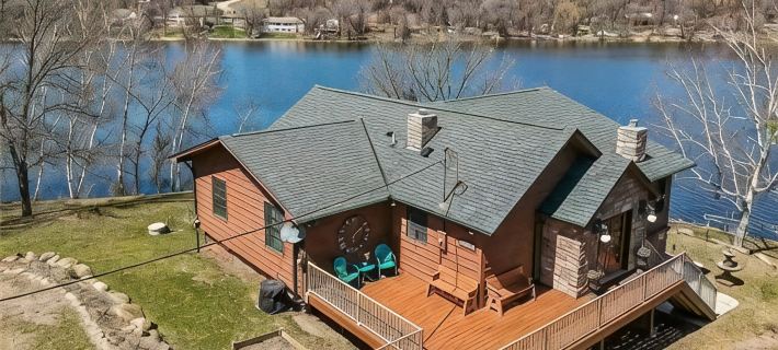 5Br Lakefront Home on Lake Louisa: Sauna, Screen Porch, Patio, Fireplace Hotels in Wright County