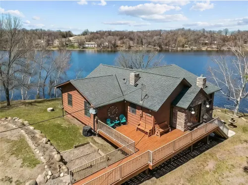 5Br Lakefront Home on Lake Louisa: Sauna, Screen Porch, Patio, Fireplace - バスタブ