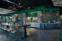 Oxford Suites Paso Robles - bar