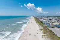 "Sand Dollar Suites" Suite 4: A Short Stroll from Our Sandy Shores!