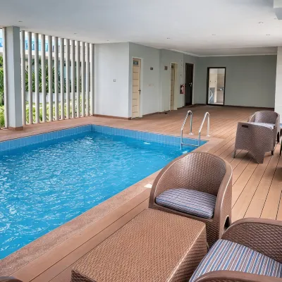 The Veron-Dzorwulu - Private Pools