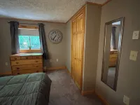 Winni Chalet w/ lake, beach, & boat launch access