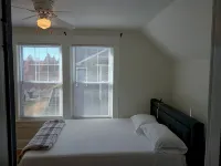 Terrific 2-bedroom apartment with AC,  in Lynchburg - Homestays