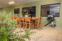 The Olive Abode - Atherton