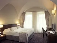 Hotel Ambassador โรงแรมในโคซิเซ