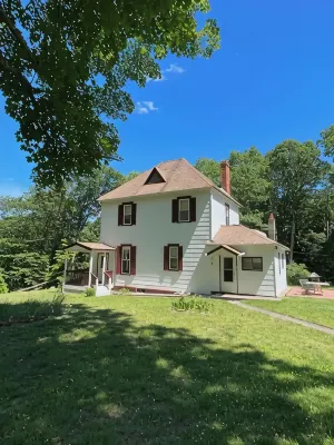 Fantastic 3-bedroom house right near Belleayre mountain ski center in Highmount