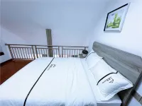 Liuzhou Yaoyi Homestay (Kiln Yi Ancient Town) - Airport Shuttle