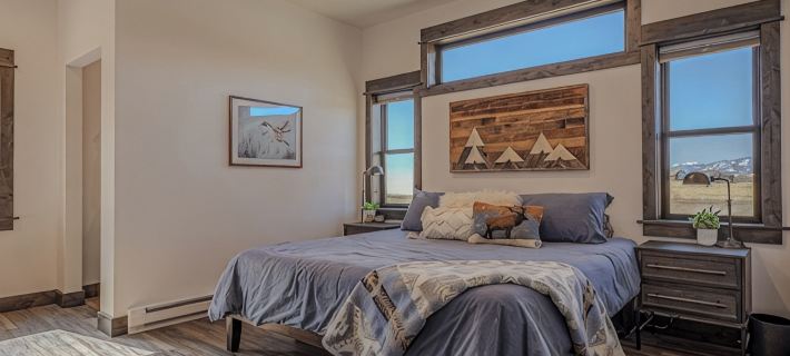 Chicory Guest Cabin - Paradise Valley, MT Hotels in Pray